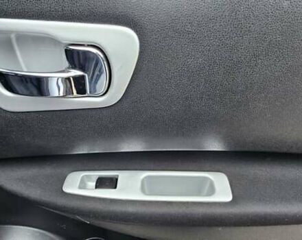 Сірий Ніссан Кашкай 2, об'ємом двигуна 1.6 л та пробігом 213 тис. км за 10999 $, фото 31 на Automoto.ua