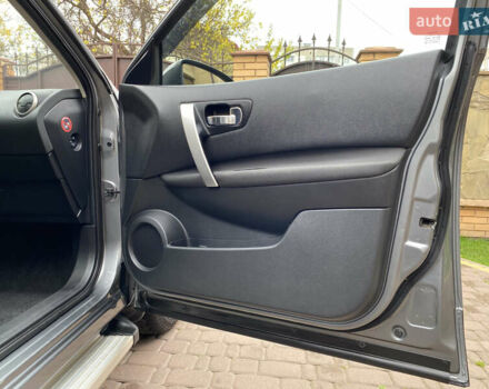 Сірий Ніссан Кашкай 2, об'ємом двигуна 2 л та пробігом 167 тис. км за 12400 $, фото 53 на Automoto.ua