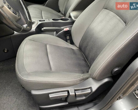 Сірий Ніссан Кашкай 2, об'ємом двигуна 2 л та пробігом 167 тис. км за 12400 $, фото 60 на Automoto.ua