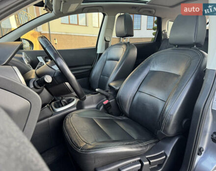 Серый Ниссан Кашкай 2, объемом двигателя 1.6 л и пробегом 180 тыс. км за 11999 $, фото 6 на Automoto.ua