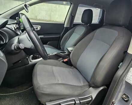 Сірий Ніссан Кашкай 2, об'ємом двигуна 1.6 л та пробігом 213 тис. км за 10999 $, фото 10 на Automoto.ua