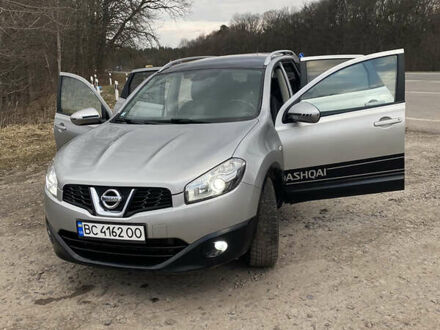 Ниссан Кашкай 2 2010 в Бродах на Automoto.ua Серый Ниссан Кашкай 2, объемом двигателя 2 л и пробегом 266 тыс. км за 9199 $, фото 1 на Automoto.ua