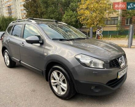 Серый Ниссан Кашкай 2, объемом двигателя 2 л и пробегом 325 тыс. км за 12100 $, фото 1 на Automoto.ua