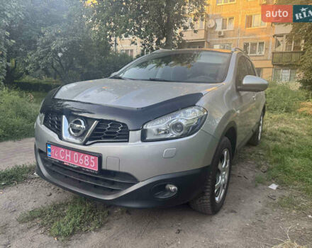 Серый Ниссан Кашкай 2, объемом двигателя 2 л и пробегом 180 тыс. км за 11000 $, фото 1 на Automoto.ua
