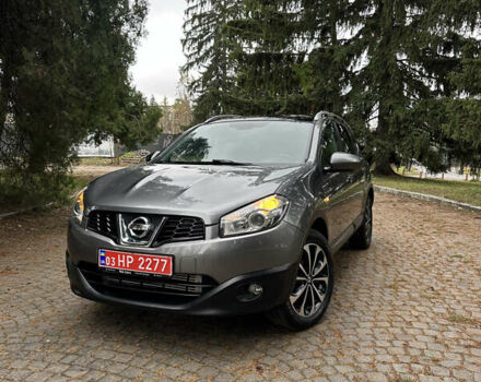 Серый Ниссан Кашкай 2, объемом двигателя 2 л и пробегом 218 тыс. км за 12400 $, фото 1 на Automoto.ua