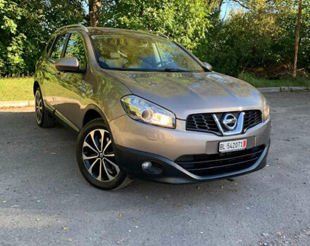 Сірий Ніссан Кашкай 2, об'ємом двигуна 2 л та пробігом 175 тис. км за 12000 $, фото 1 на Automoto.ua