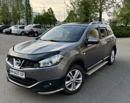 Серый Ниссан Кашкай 2, объемом двигателя 2 л и пробегом 167 тыс. км за 10800 $, фото 1 на Automoto.ua