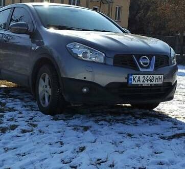 Серый Ниссан Кашкай 2, объемом двигателя 2 л и пробегом 198 тыс. км за 10500 $, фото 1 на Automoto.ua