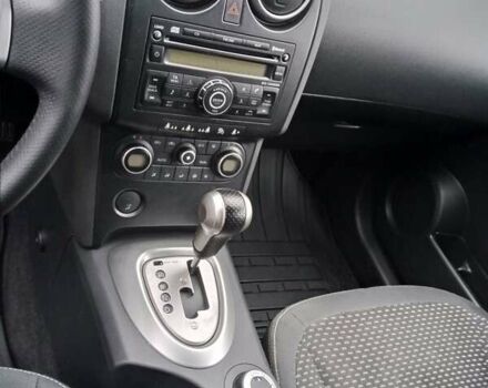 Синий Ниссан Кашкай 2, объемом двигателя 2 л и пробегом 195 тыс. км за 9300 $, фото 4 на Automoto.ua