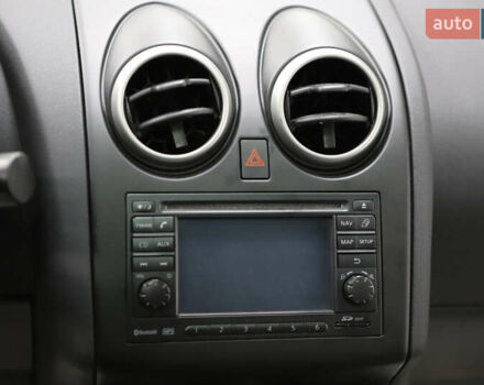 Синий Ниссан Кашкай 2, объемом двигателя 2 л и пробегом 133 тыс. км за 12600 $, фото 72 на Automoto.ua