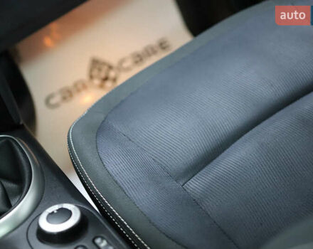 Синий Ниссан Кашкай 2, объемом двигателя 2 л и пробегом 133 тыс. км за 12600 $, фото 97 на Automoto.ua