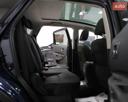 Синий Ниссан Кашкай 2, объемом двигателя 2 л и пробегом 133 тыс. км за 12600 $, фото 102 на Automoto.ua