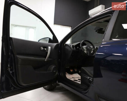 Синий Ниссан Кашкай 2, объемом двигателя 2 л и пробегом 133 тыс. км за 12600 $, фото 61 на Automoto.ua