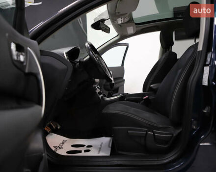 Синий Ниссан Кашкай 2, объемом двигателя 2 л и пробегом 133 тыс. км за 12600 $, фото 64 на Automoto.ua