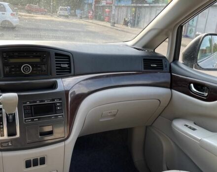 Серый Ниссан Квест, объемом двигателя 3.5 л и пробегом 140 тыс. км за 10999 $, фото 12 на Automoto.ua