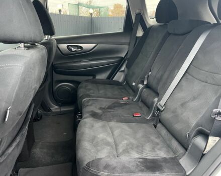 Белый Ниссан Rogue, объемом двигателя 2.5 л и пробегом 130 тыс. км за 12900 $, фото 4 на Automoto.ua