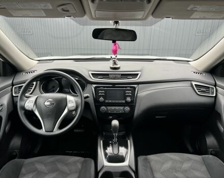 Белый Ниссан Rogue, объемом двигателя 2.5 л и пробегом 130 тыс. км за 12900 $, фото 6 на Automoto.ua