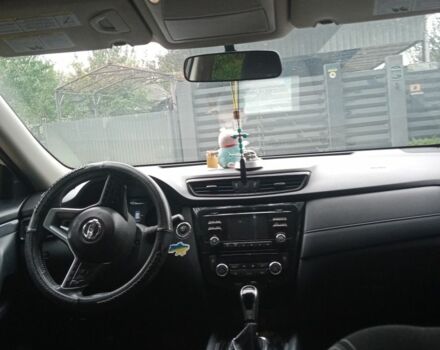 Білий Ніссан Rogue, об'ємом двигуна 2.5 л та пробігом 115 тис. км за 15255 $, фото 8 на Automoto.ua