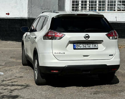 Белый Ниссан Rogue, объемом двигателя 2.49 л и пробегом 130 тыс. км за 13000 $, фото 7 на Automoto.ua