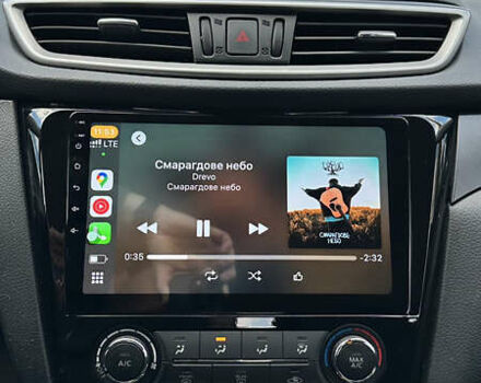 Белый Ниссан Rogue, объемом двигателя 2.49 л и пробегом 130 тыс. км за 13000 $, фото 10 на Automoto.ua