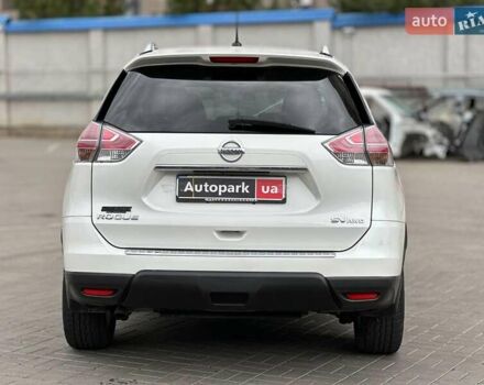 Белый Ниссан Rogue, объемом двигателя 2.5 л и пробегом 181 тыс. км за 11980 $, фото 5 на Automoto.ua