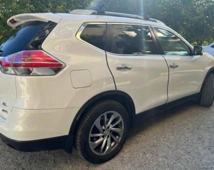 Белый Ниссан Rogue, объемом двигателя 2.5 л и пробегом 190 тыс. км за 12950 $, фото 2 на Automoto.ua