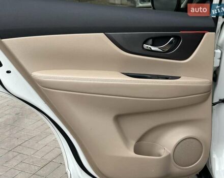 Белый Ниссан Rogue, объемом двигателя 2.5 л и пробегом 181 тыс. км за 11980 $, фото 18 на Automoto.ua