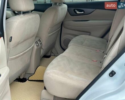 Белый Ниссан Rogue, объемом двигателя 2.5 л и пробегом 181 тыс. км за 11980 $, фото 17 на Automoto.ua