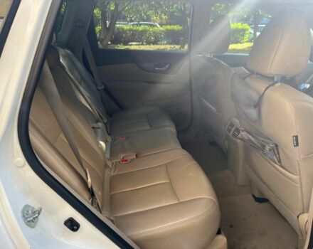 Белый Ниссан Rogue, объемом двигателя 2.5 л и пробегом 190 тыс. км за 12950 $, фото 6 на Automoto.ua