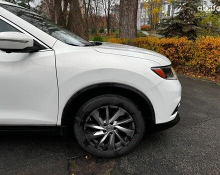 Белый Ниссан Rogue, объемом двигателя 2.5 л и пробегом 119 тыс. км за 13490 $, фото 4 на Automoto.ua