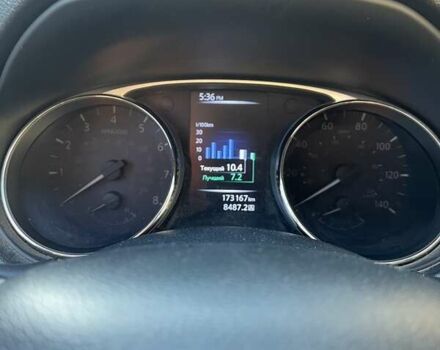 Білий Ніссан Rogue, об'ємом двигуна 2.5 л та пробігом 173 тис. км за 12000 $, фото 2 на Automoto.ua