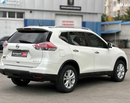 Ниссан Rogue 2014 в Одессе на Automoto.ua Белый Ниссан Rogue, объемом двигателя 2.5 л и пробегом 181 тыс. км за 11980 $, фото 4 на Automoto.ua