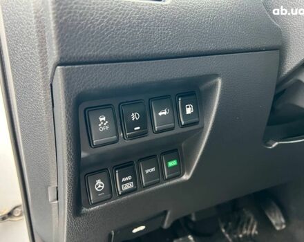 Белый Ниссан Rogue, объемом двигателя 0 л и пробегом 119 тыс. км за 14690 $, фото 20 на Automoto.ua