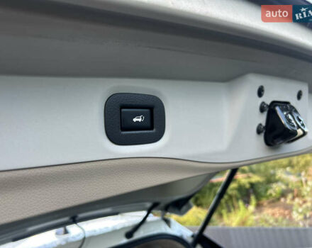 Белый Ниссан Rogue, объемом двигателя 2.49 л и пробегом 130 тыс. км за 12100 $, фото 26 на Automoto.ua