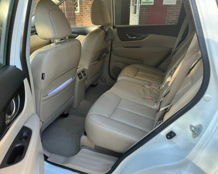 Белый Ниссан Rogue, объемом двигателя 2.5 л и пробегом 190 тыс. км за 12950 $, фото 7 на Automoto.ua