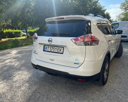 Белый Ниссан Rogue, объемом двигателя 2.5 л и пробегом 190 тыс. км за 12950 $, фото 3 на Automoto.ua