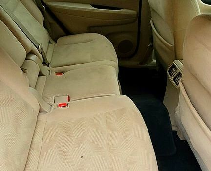 Білий Ніссан Rogue, об'ємом двигуна 2.5 л та пробігом 305 тис. км за 10800 $, фото 4 на Automoto.ua