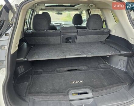 Білий Ніссан Rogue, об'ємом двигуна 2.49 л та пробігом 115 тис. км за 13500 $, фото 3 на Automoto.ua