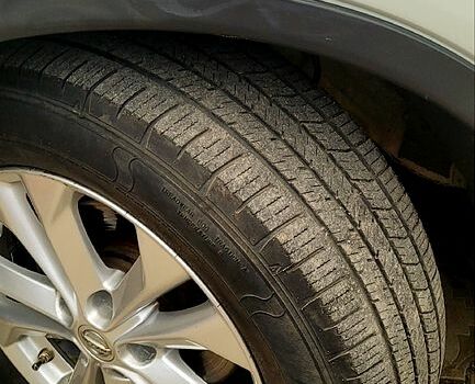 Білий Ніссан Rogue, об'ємом двигуна 2.5 л та пробігом 305 тис. км за 10800 $, фото 8 на Automoto.ua