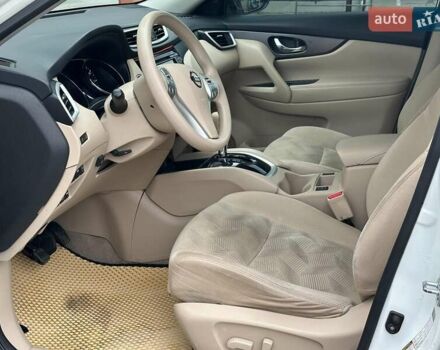 Белый Ниссан Rogue, объемом двигателя 2.5 л и пробегом 181 тыс. км за 11980 $, фото 15 на Automoto.ua