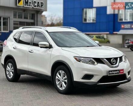 Белый Ниссан Rogue, объемом двигателя 2.5 л и пробегом 181 тыс. км за 11980 $, фото 2 на Automoto.ua