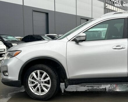 Белый Ниссан Rogue, объемом двигателя 0 л и пробегом 119 тыс. км за 14690 $, фото 2 на Automoto.ua