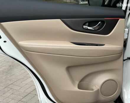 Ниссан Rogue 2014 в Одессе на Automoto.ua Белый Ниссан Rogue, объемом двигателя 2.5 л и пробегом 181 тыс. км за 11980 $, фото 18 на Automoto.ua