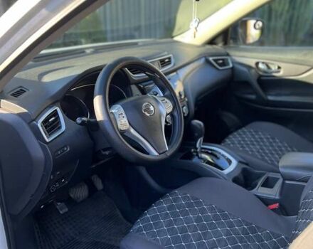 Білий Ніссан Rogue, об'ємом двигуна 2.5 л та пробігом 173 тис. км за 12000 $, фото 4 на Automoto.ua