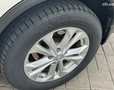 Ниссан Rogue 2014 в Одессе на Automoto.ua Белый Ниссан Rogue, объемом двигателя 2.5 л и пробегом 181 тыс. км за 11980 $, фото 8 на Automoto.ua