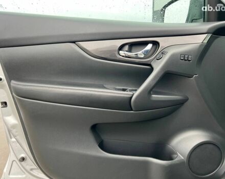 Белый Ниссан Rogue, объемом двигателя 0 л и пробегом 119 тыс. км за 14690 $, фото 14 на Automoto.ua