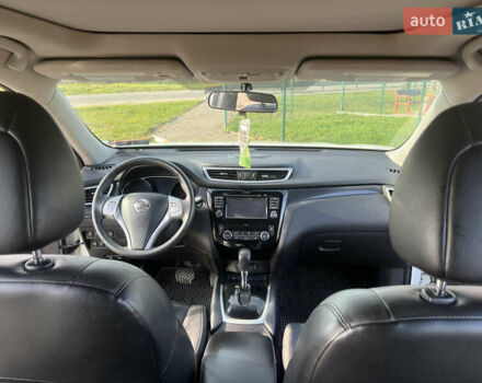 Белый Ниссан Rogue, объемом двигателя 2.5 л и пробегом 150 тыс. км за 13500 $, фото 20 на Automoto.ua