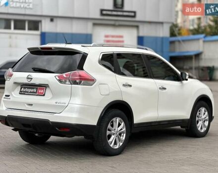Белый Ниссан Rogue, объемом двигателя 2.5 л и пробегом 181 тыс. км за 11980 $, фото 4 на Automoto.ua