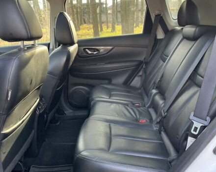 Белый Ниссан Rogue, объемом двигателя 2.49 л и пробегом 115 тыс. км за 13000 $, фото 17 на Automoto.ua