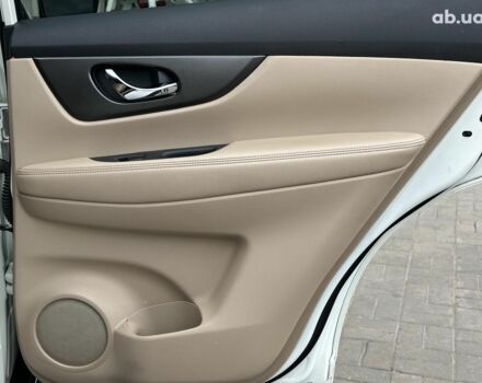 Ниссан Rogue 2014 в Одессе на Automoto.ua Белый Ниссан Rogue, объемом двигателя 2.5 л и пробегом 181 тыс. км за 11980 $, фото 20 на Automoto.ua